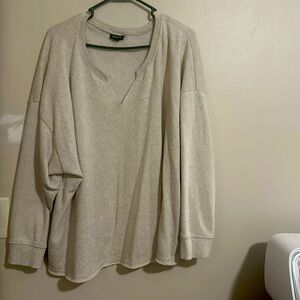 Torrid Size 4 Pullover